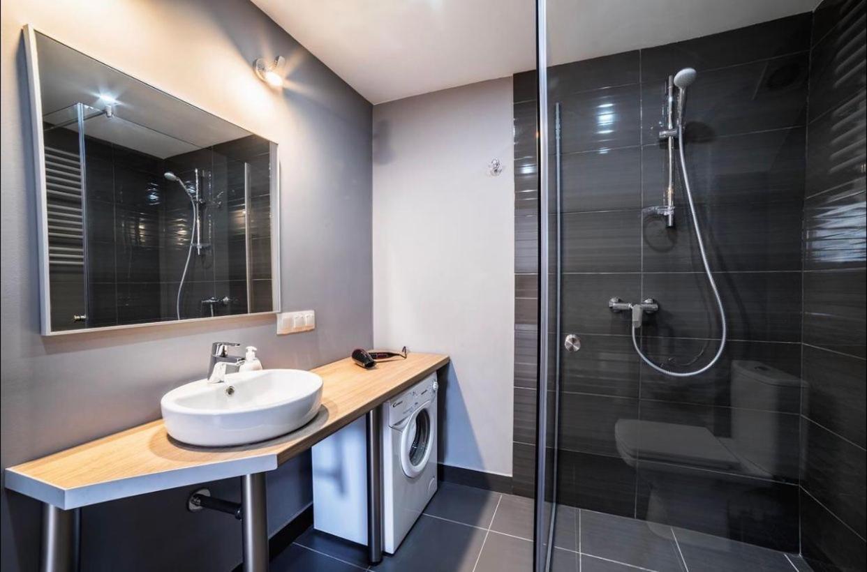 Apartment Ploscha Rynok Lviv Eksteriør billede